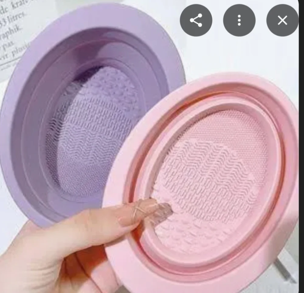 1 Silicone Brush Cleaning Mat for Makeup Brush 1Pc